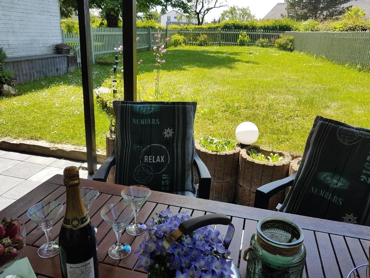 Apartment With Garden In A Wooded Setting Auw bei Prum المظهر الخارجي الصورة